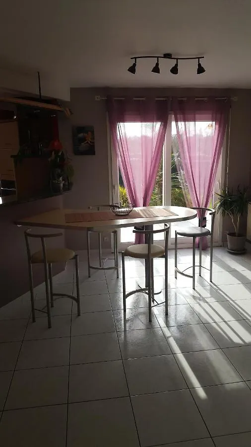 Maison Spacieuse et lumineuse avec piscine piscine privée et chauffée Pordic Casa vacanze